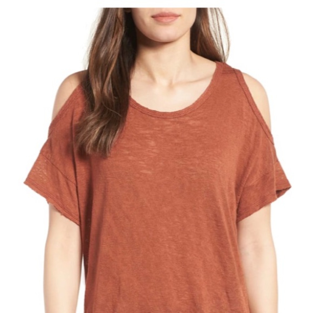Bobeau cold shoulder top